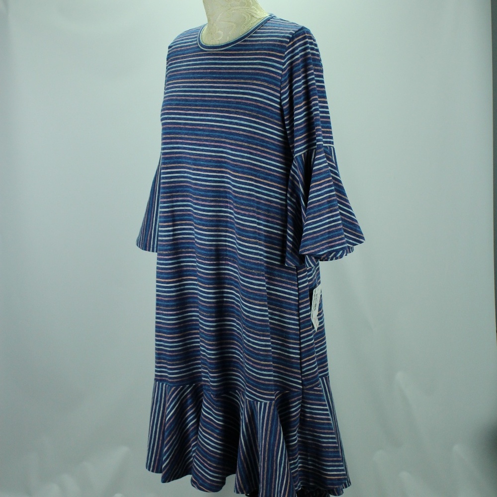 NWT LuLaroe Maurine Women's dress small